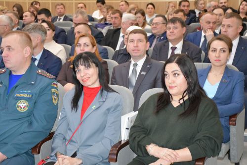 ЯҮМР бишенче чакырылыш VI сессиясе шәһәр Советының V сессиясе