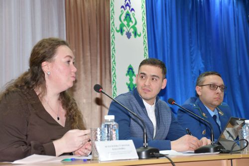 Олы Карагуҗа авылында хисап сессиясе