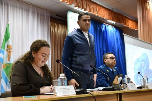 Олы Карагуҗа авылында хисап сессиясе
