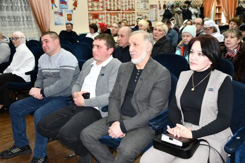 Олы Карагуҗа авылында хисап сессиясе