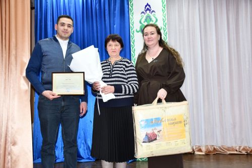 Олы Карагуҗа авылында хисап сессиясе