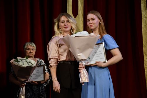 Яшел Үзәндә Мәдәният хезмәткәрләре көне билгеләп үтелә