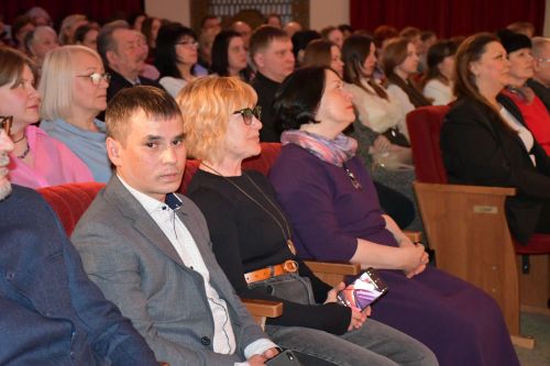 Яшел Үзәндә Мәдәният хезмәткәрләре көне билгеләп үтелә