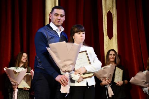 Яшел Үзәндә Мәдәният хезмәткәрләре көне билгеләп үтелә