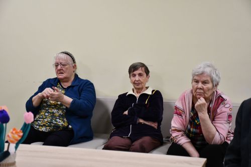 "Игелек йорты"нда кунакта