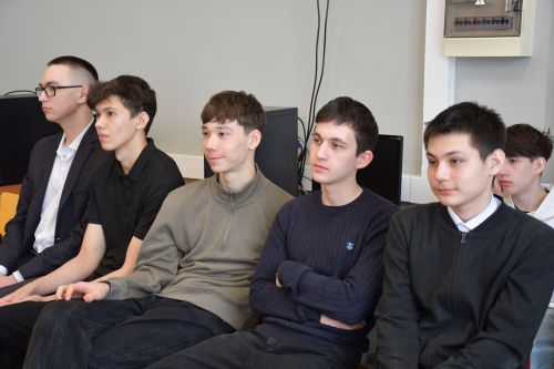 Норлат урта мәктәбендә ТР Дәүләт Советы депутаты, "Ак Барс" Суднолар төзү корпорациясе" генераль директоры Ренат Мистахов катнашында парламент дәресе