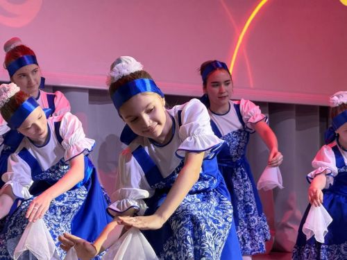 8 Март — Халыкара хатын-кызлар көненә багышланган бәйрәм концерты