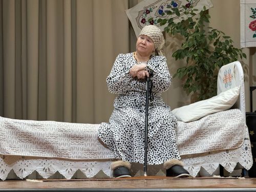 Гөлшат Мөхәммәтшина әсәре буенча куелган «Пар аккош» спектакле