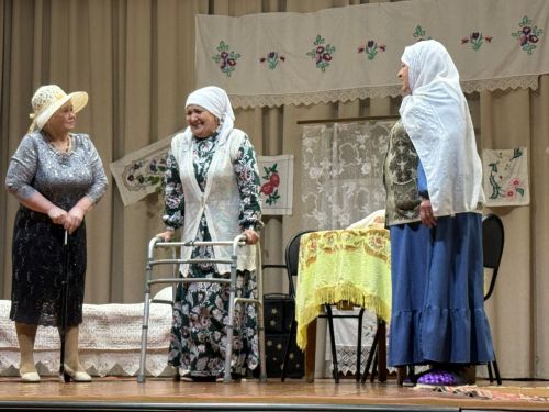 Гөлшат Мөхәммәтшина әсәре буенча куелган «Пар аккош» спектакле