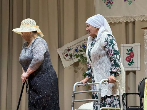 Гөлшат Мөхәммәтшина әсәре буенча куелган «Пар аккош» спектакле