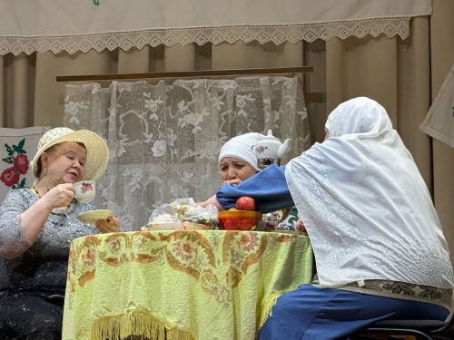 Гөлшат Мөхәммәтшина әсәре буенча куелган «Пар аккош» спектакле