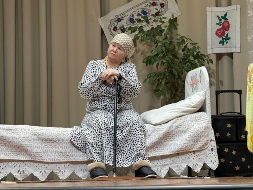 Гөлшат Мөхәммәтшина әсәре буенча куелган «Пар аккош» спектакле