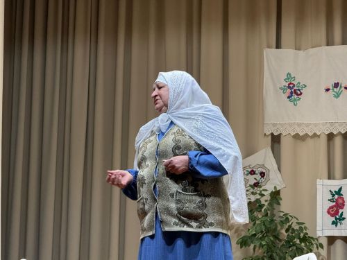 Гөлшат Мөхәммәтшина әсәре буенча куелган «Пар аккош» спектакле