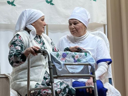 Гөлшат Мөхәммәтшина әсәре буенча куелган «Пар аккош» спектакле