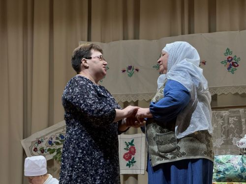 Гөлшат Мөхәммәтшина әсәре буенча куелган «Пар аккош» спектакле