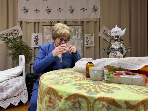 Гөлшат Мөхәммәтшина әсәре буенча куелган «Пар аккош» спектакле