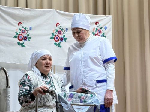 Гөлшат Мөхәммәтшина әсәре буенча куелган «Пар аккош» спектакле