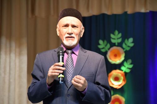 «Чәчәкләр китерегез Тукайга...» регионара шигырь уку бәйгесе