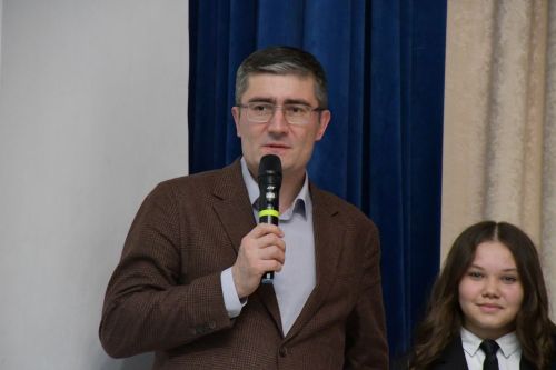 «Чәчәкләр китерегез Тукайга...» регионара шигырь уку бәйгесе
