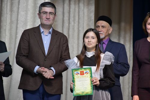 «Чәчәкләр китерегез Тукайга...» регионара шигырь уку бәйгесе