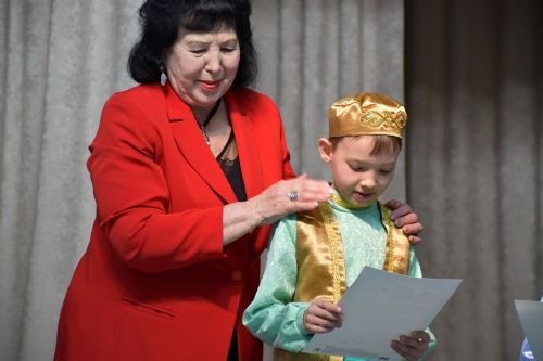 «Чәчәкләр китерегез Тукайга...» регионара шигырь уку бәйгесе