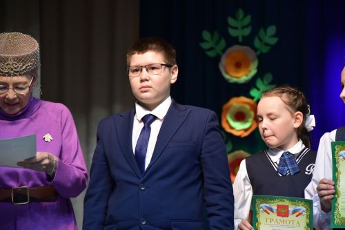 «Чәчәкләр китерегез Тукайга...» регионара шигырь уку бәйгесе