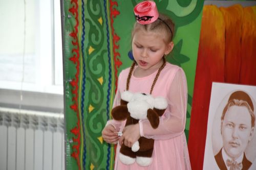 «Чәчәкләр китерегез Тукайга...» регионара шигырь уку бәйгесе
