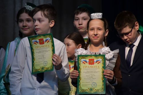 «Чәчәкләр китерегез Тукайга...» регионара шигырь уку бәйгесе