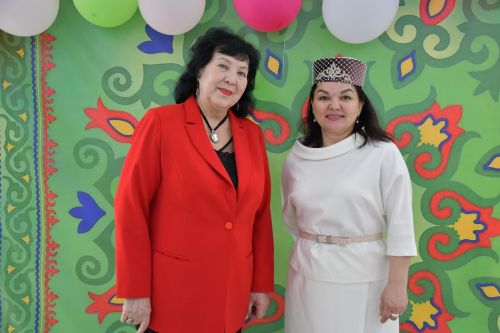 «Чәчәкләр китерегез Тукайга...» регионара шигырь уку бәйгесе
