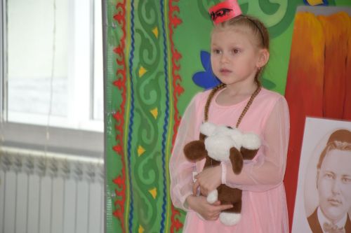 «Чәчәкләр китерегез Тукайга...» регионара шигырь уку бәйгесе