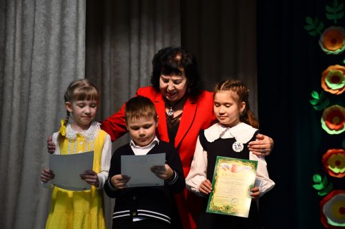 «Чәчәкләр китерегез Тукайга...» регионара шигырь уку бәйгесе