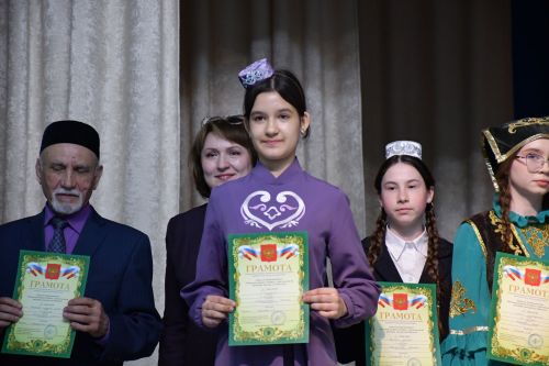 «Чәчәкләр китерегез Тукайга...» регионара шигырь уку бәйгесе