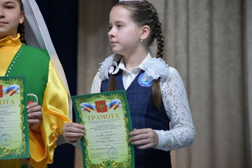 «Чәчәкләр китерегез Тукайга...» регионара шигырь уку бәйгесе