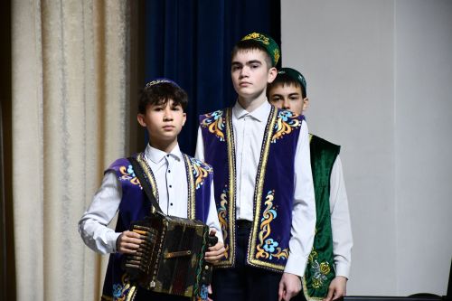 «Чәчәкләр китерегез Тукайга...» регионара шигырь уку бәйгесе
