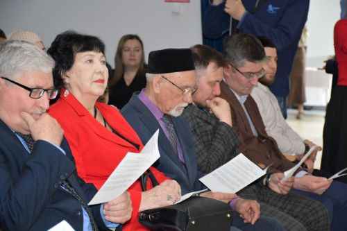 «Чәчәкләр китерегез Тукайга...» регионара шигырь уку бәйгесе