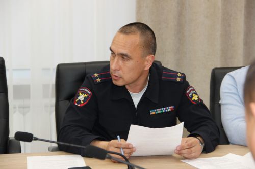 Районда булган юл фаҗигасе уңаеннан балигъ булмаганнар эшләре һәм хокукларын яклау буенча чираттан тыш киңәйтелгән утырыш узды