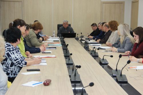 Районда булган юл фаҗигасе уңаеннан балигъ булмаганнар эшләре һәм хокукларын яклау буенча чираттан тыш киңәйтелгән утырыш узды
