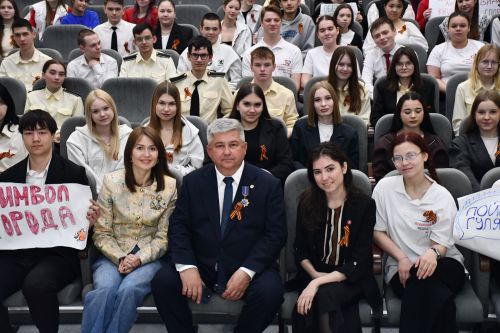 Яшел Үзәннең мәдәни үсеш үзәгендә «Зурларча аралашу» проекты кысаларында бик истәлекле очрашу