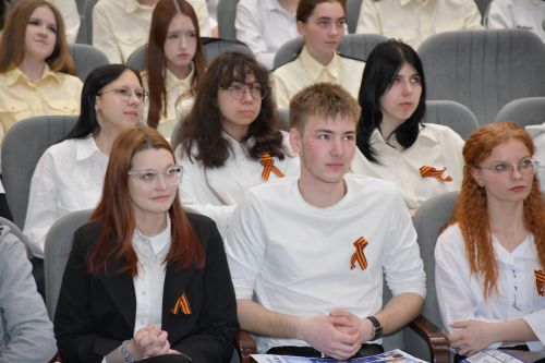 Яшел Үзәннең мәдәни үсеш үзәгендә «Зурларча аралашу» проекты кысаларында бик истәлекле очрашу