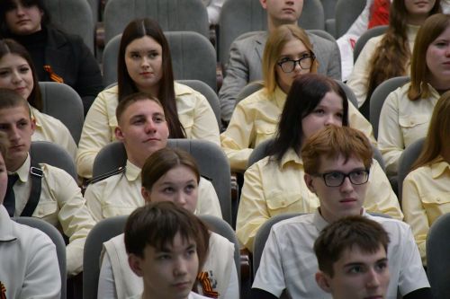 Яшел Үзәннең мәдәни үсеш үзәгендә «Зурларча аралашу» проекты кысаларында бик истәлекле очрашу
