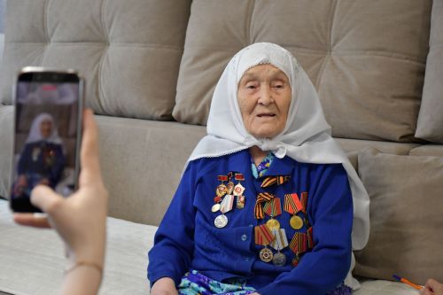 Тыл ветераннары белән очрашу