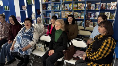 Үзәк балалар китапханәсендә "Иман нуры" дигән түгәрәк өстәл