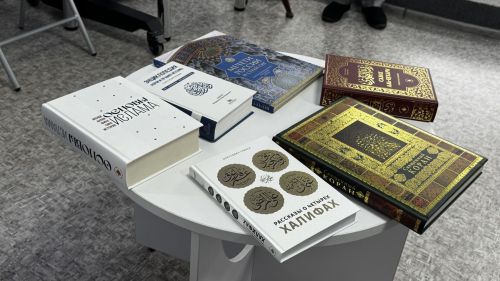 Үзәк балалар китапханәсендә "Иман нуры" дигән түгәрәк өстәл