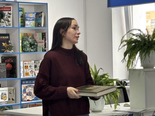 Үзәк балалар китапханәсендә "Иман нуры" дигән түгәрәк өстәл