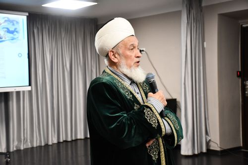 5нче гимназиядә VII төбәкара Афзал Шамов укулары
