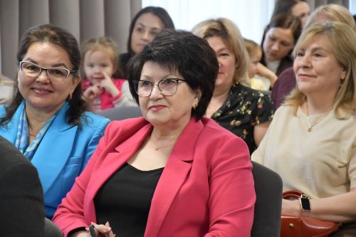 5нче гимназиядә VII төбәкара Афзал Шамов укулары