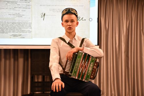 5нче гимназиядә VII төбәкара Афзал Шамов укулары