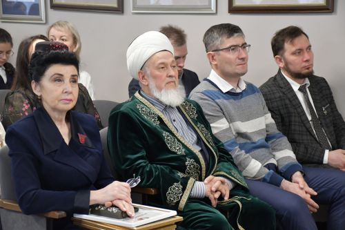 5нче гимназиядә VII төбәкара Афзал Шамов укулары