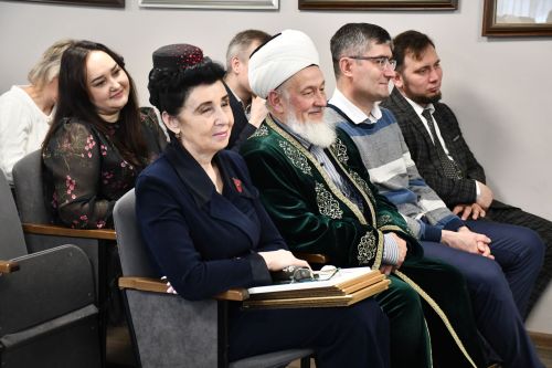 5нче гимназиядә VII төбәкара Афзал Шамов укулары