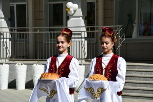 Осиново гимназиясендә Бөтендөнья татар конгрессы кунакта